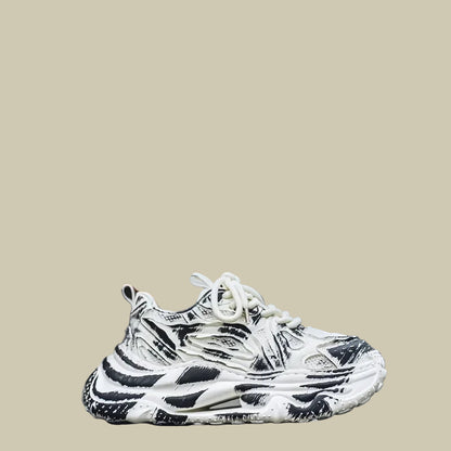 Collective Oversized - Women's ZebraSneakersBoldCanvasBlack